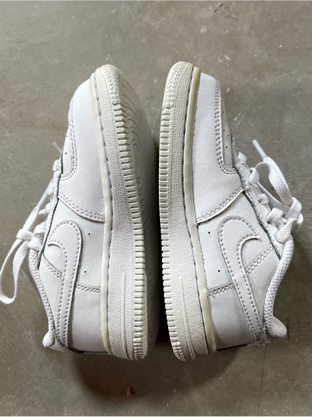 Nike Toddler 9c White Air Force’s - Picture 3 of 7